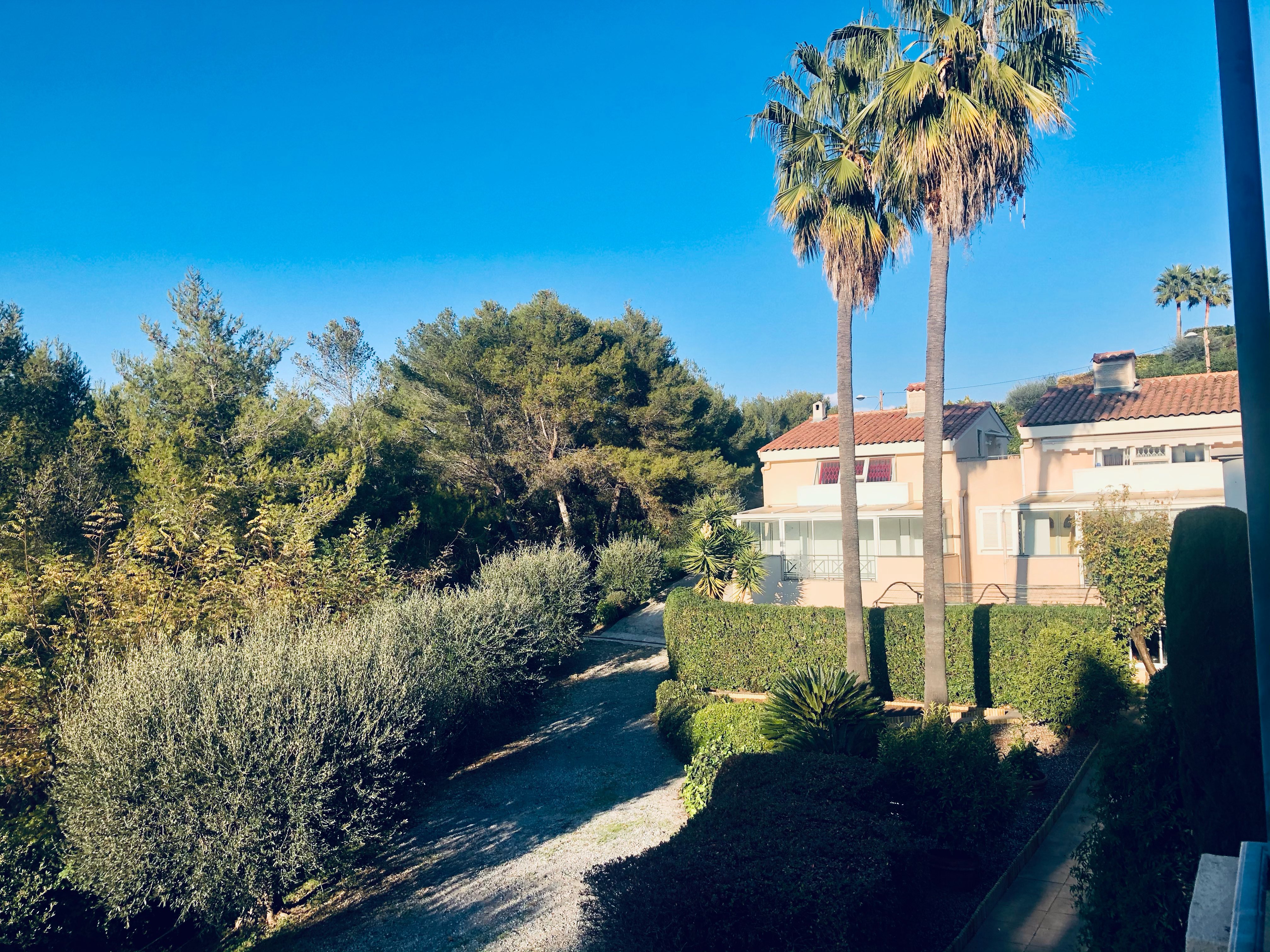 ST ANTOINE DE GINESTIERE VILLA 4 PIECES